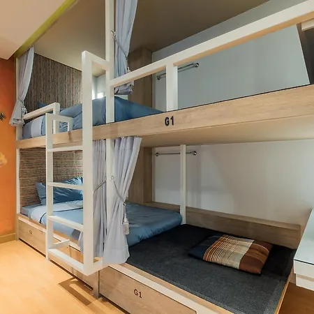 Chiangmai Midpoint Activity Hostel Chiang Mai Exterior photo