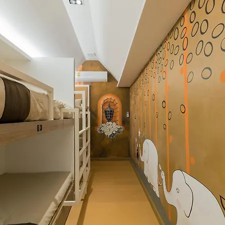 Chiangmai Midpoint Activity Hostel Chiang Mai Exterior photo