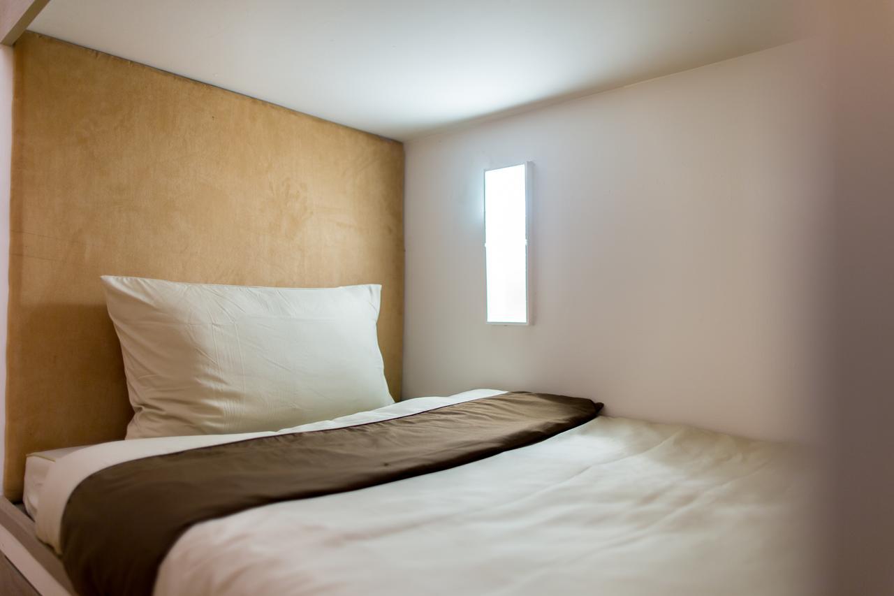 Hostal Chiangmai Midpoint Activity